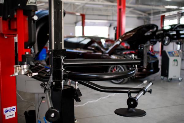 Димбо Моторс